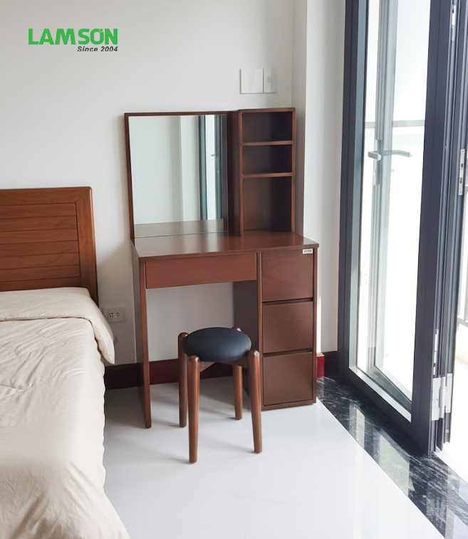 Bàn trang điểm Love (R80) bàn giao khách hàng
