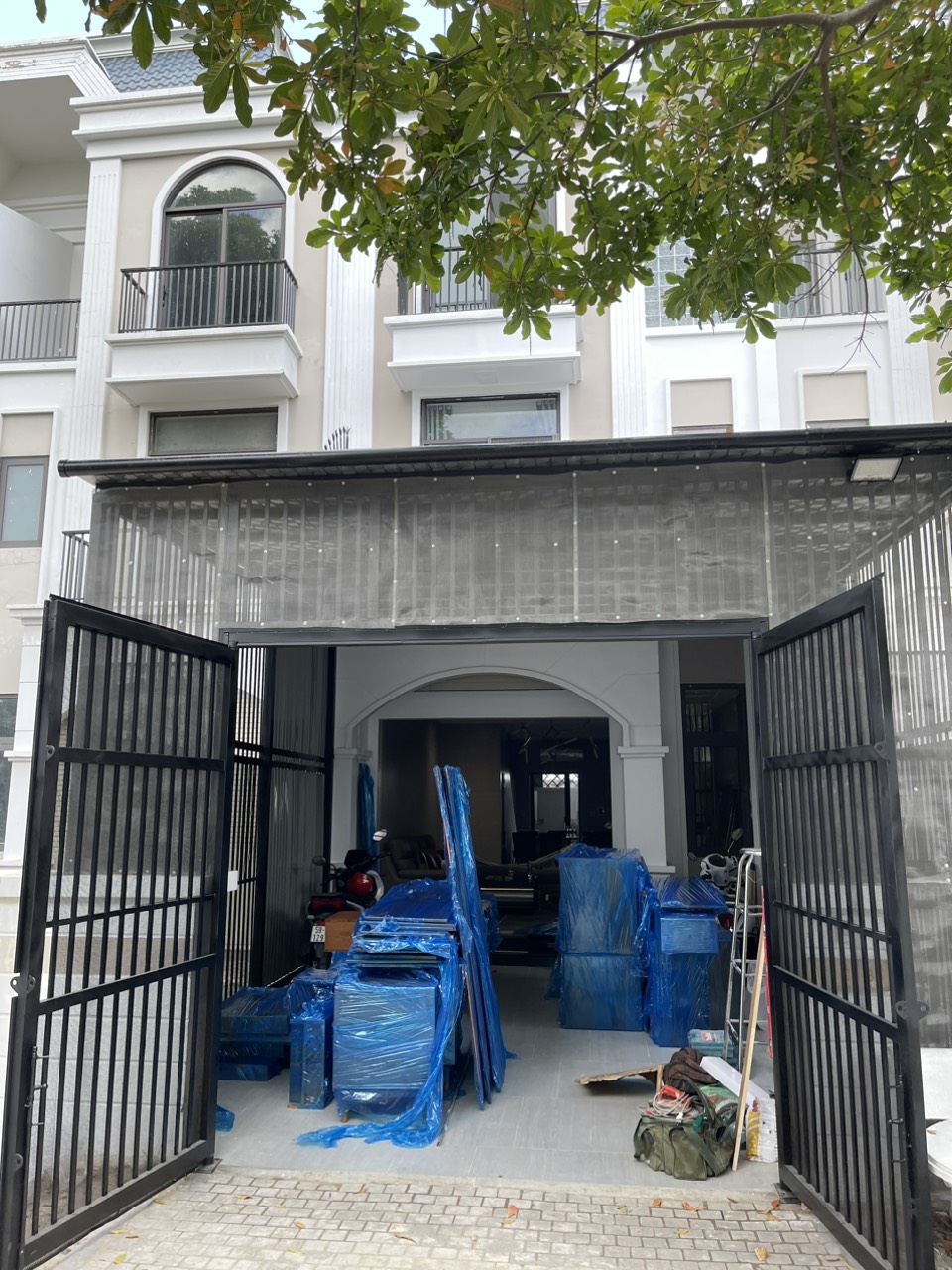 z5717147876207_fdff892dd4b2e088c0480a5e1f0c8a2f Dịch vụ tháo lắp nội thất Phú Nhuận