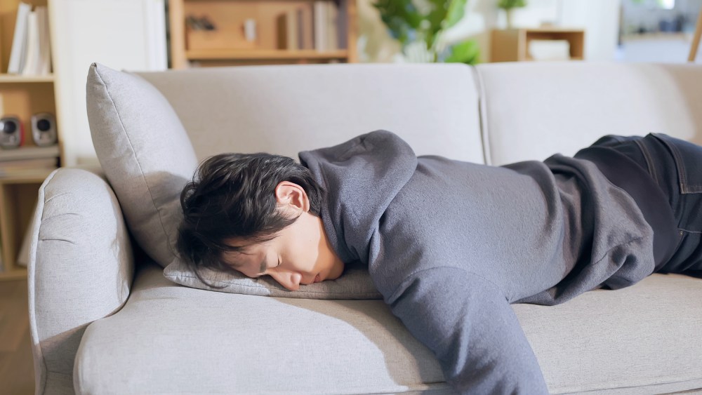 Hậu quả khi không ngủ ở trên giường