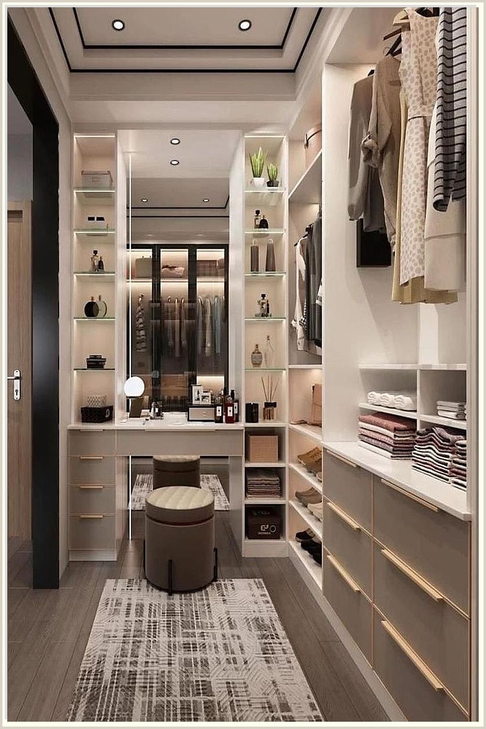 Tủ chữ L tích hợp gương soi lớn giúp không gian phòng ngủ thêm sáng và tạo hiệu ứng mở rộng diện tích