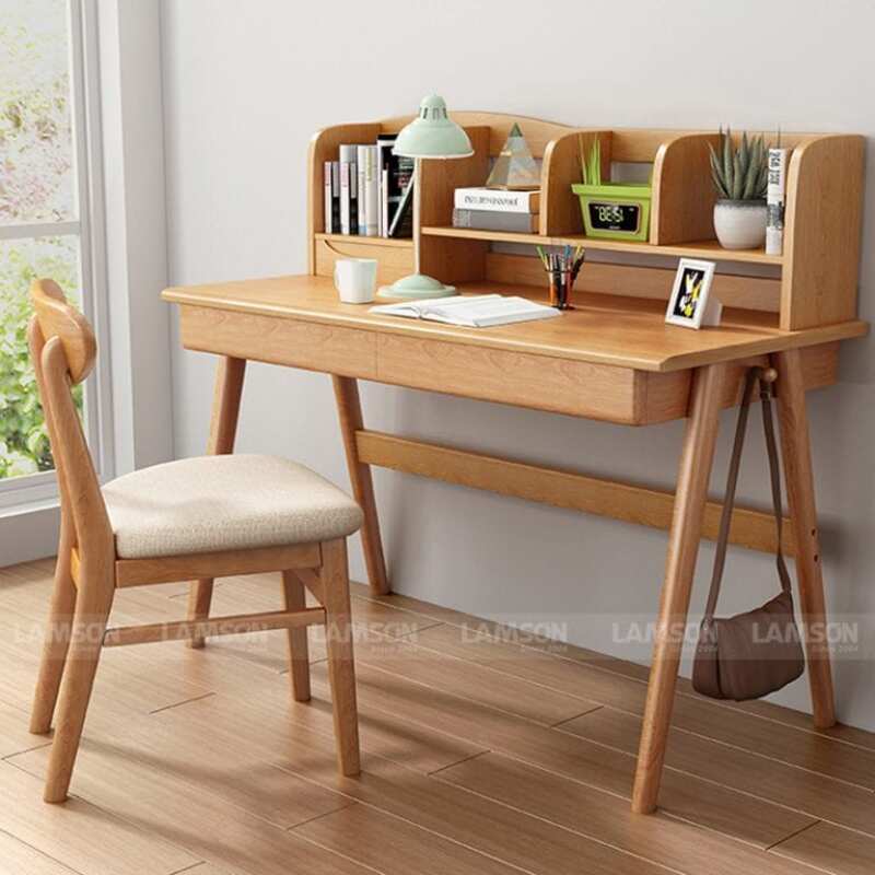 Bàn ghế chân sắt cũng rất nhiều mẫu mã đẹp, hiện đại và tiện dụng