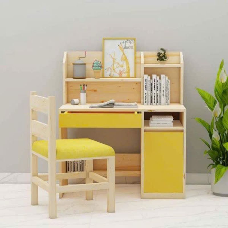 Các chi tiết trên bàn được hoàn thiện tỉ mỉ