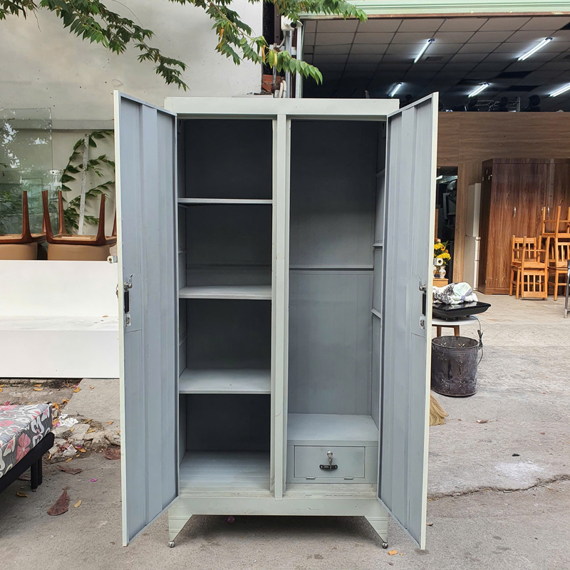 Không gian bên trong tủ cũng là tiêu chí cần có khi mua tủ quần áo