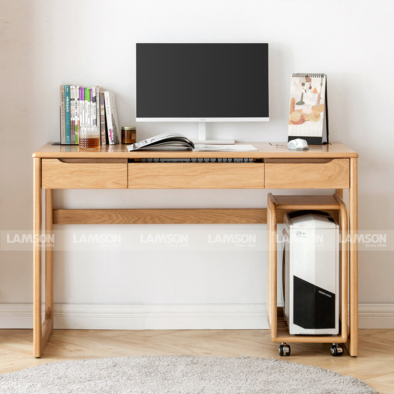 Bàn làm việc văn phòng phong cách ấn tượng với màn hình máy tính hiện đại